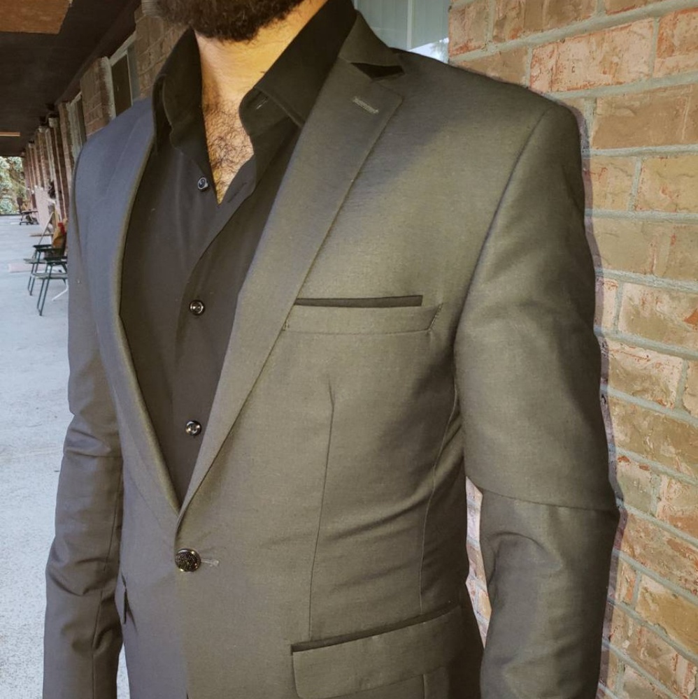 Men's Suit. - Picture 2 of 8